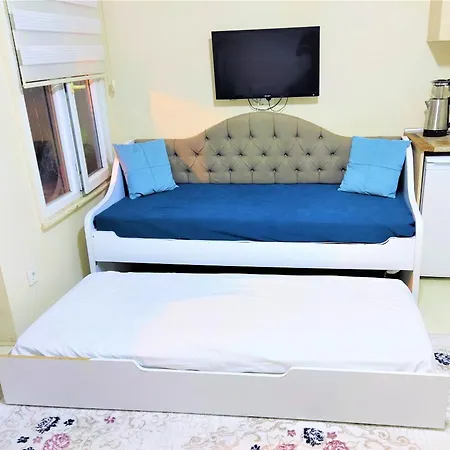 Karen-01 Otel *